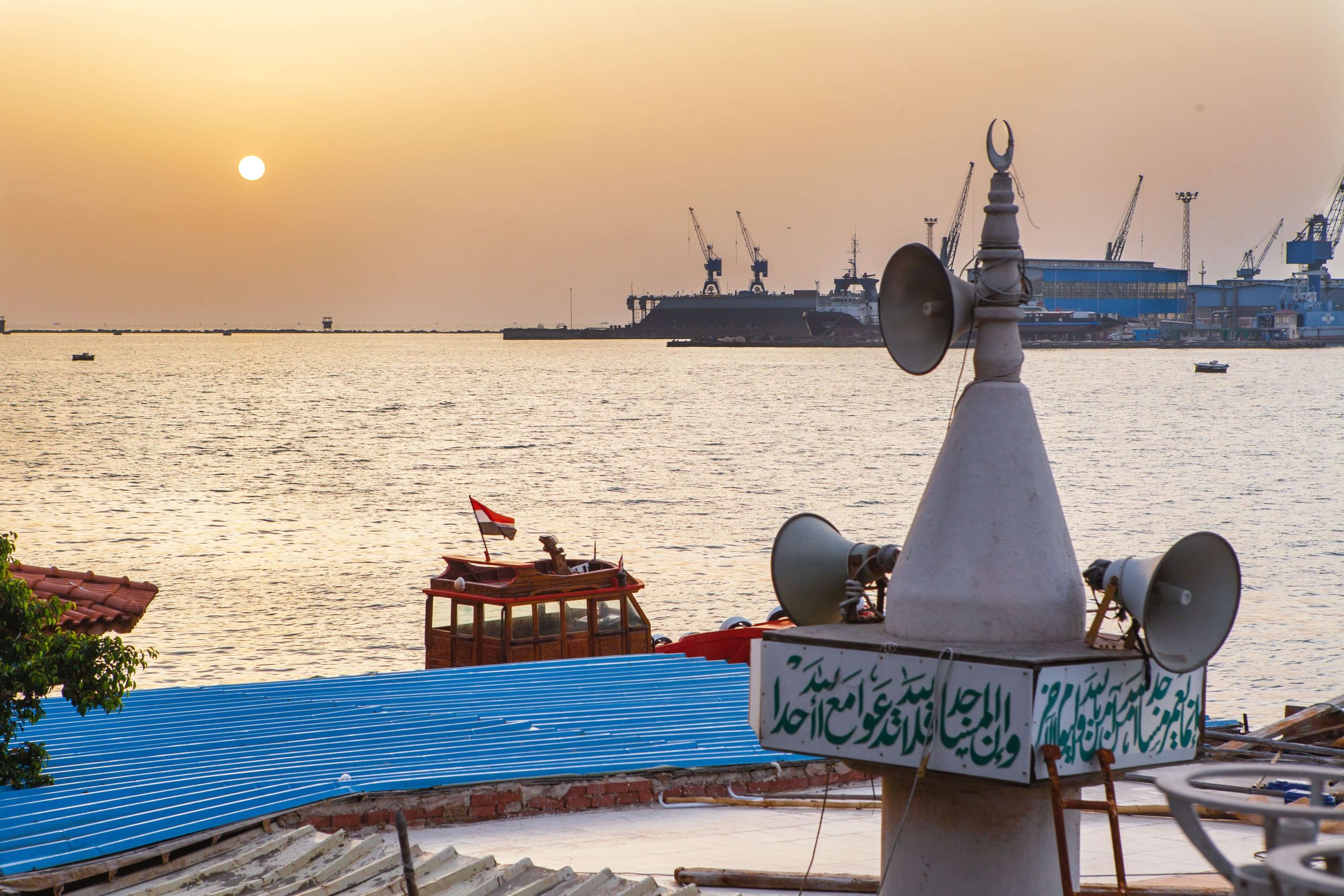 rafik wahba RwqSG z0Ud8 unsplash dennis-wang-z6NCTWIr5y0-unsplash